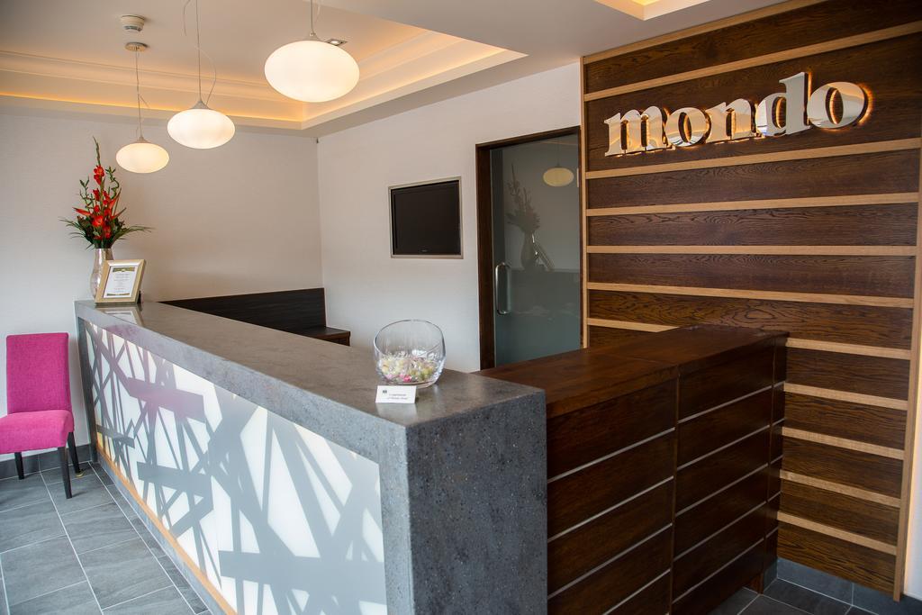 Mondo Hotel Coatbridge Exteriér fotografie