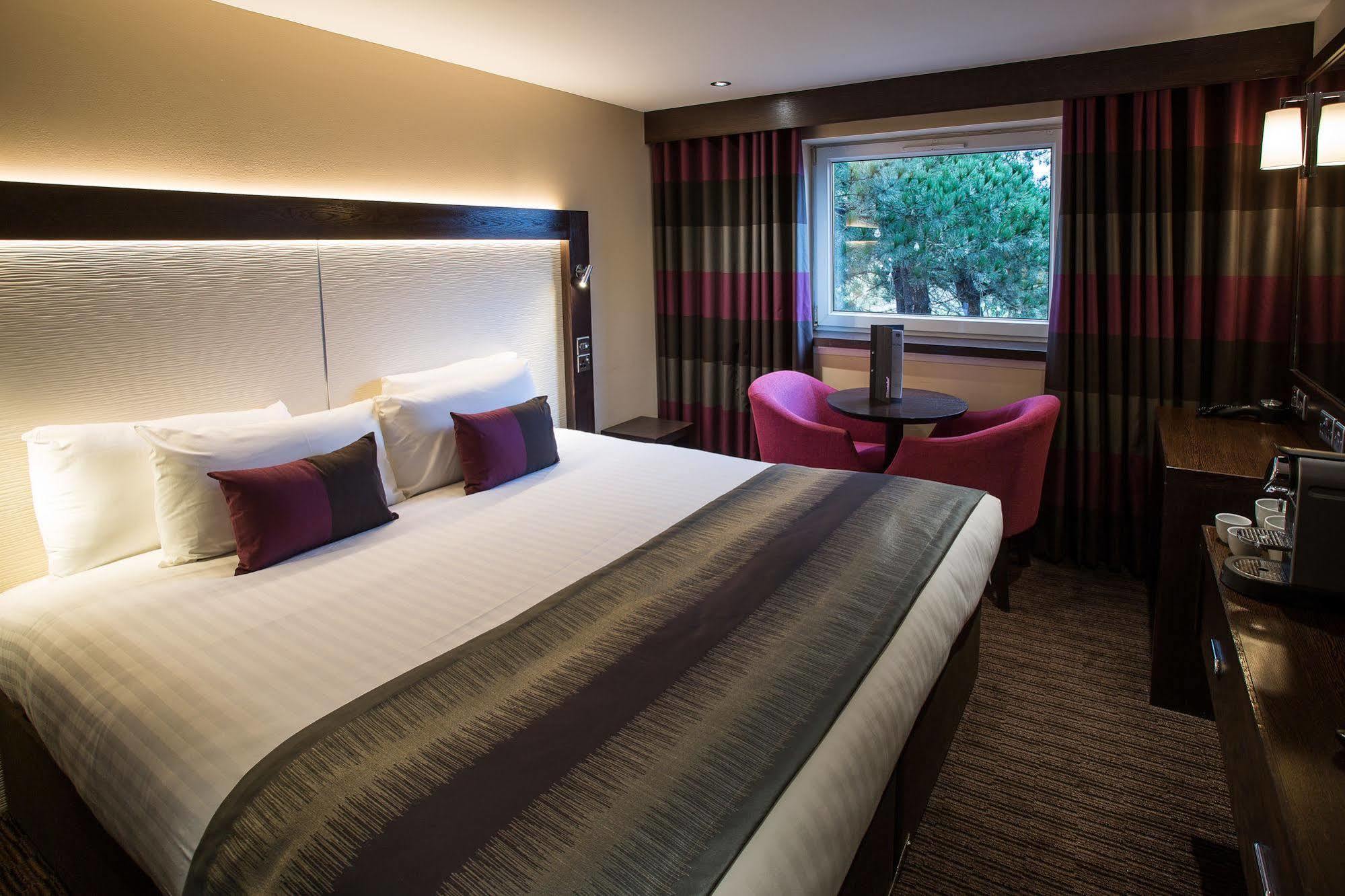 Mondo Hotel Coatbridge Exteriér fotografie