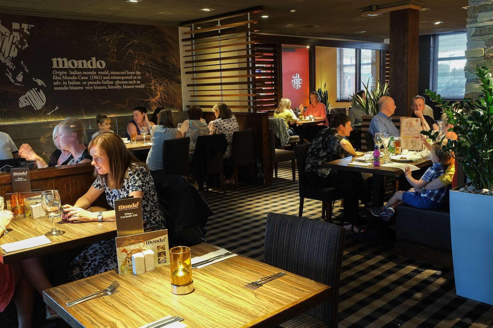 Mondo Hotel Coatbridge Exteriér fotografie
